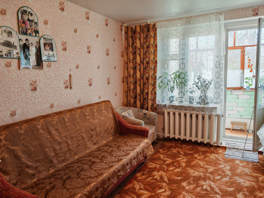 Продам двухкомнатную (2-комн.) квартиру, Советская ул, 137, Куровское г