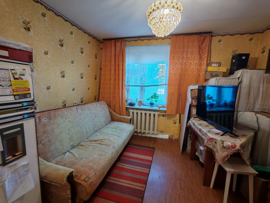 Продам двухкомнатную (2-комн.) квартиру, Советская ул, 137, Куровское г