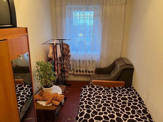 Продам трехкомнатную (3-комн.) квартиру, Нарвское ш, 33, Кипень д
