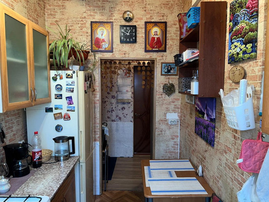 Продам трехкомнатную (3-комн.) квартиру, Нарвское ш, 33, Кипень д