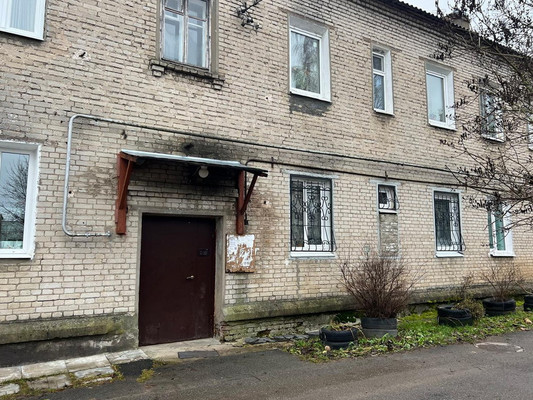 Продам трехкомнатную (3-комн.) квартиру, Нарвское ш, 33, Кипень д