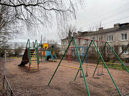 Продам трехкомнатную (3-комн.) квартиру, Нарвское ш, 33, Кипень д