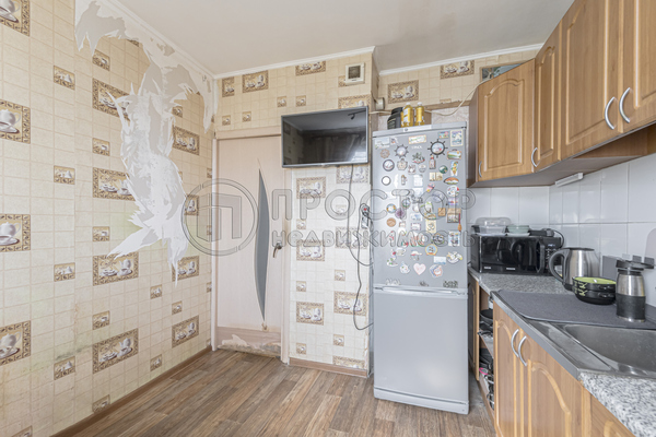 Продам однокомнатную (1-комн.) квартиру, Харьковская ул, 4к1, Москва г