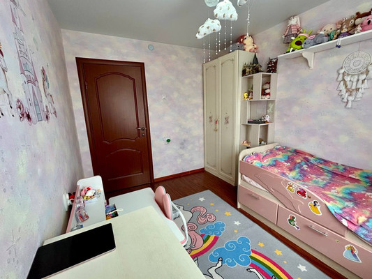 Продам трехкомнатную (3-комн.) квартиру, Седина ул, 44, Энем пгт
