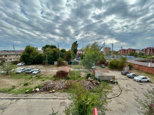 Продам трехкомнатную (3-комн.) квартиру, Седина ул, 44, Энем пгт