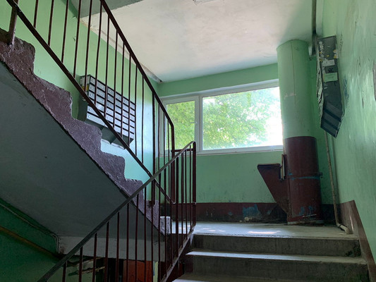 Продам двухкомнатную (2-комн.) квартиру, Гатчинская ул, 16а, Коммунар г