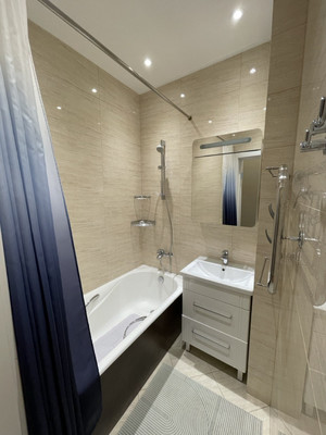 Продам трехкомнатную (3-комн.) квартиру, Варшавское ш, 75к1, Москва г