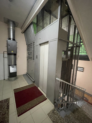 Продам трехкомнатную (3-комн.) квартиру, Варшавское ш, 75к1, Москва г
