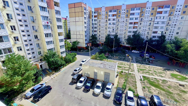 Продам двухкомнатную (2-комн.) квартиру, Жилая ул, 8к1, Астрахань г