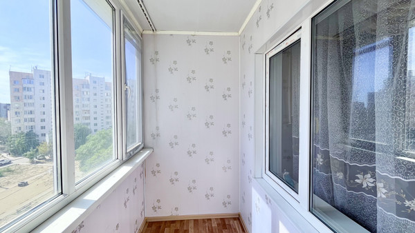 Продам двухкомнатную (2-комн.) квартиру, Жилая ул, 8к1, Астрахань г