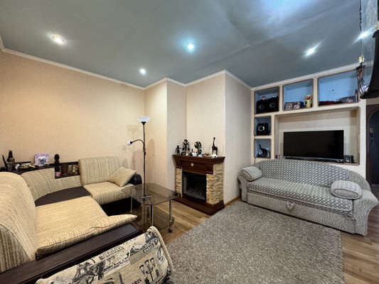 Продам двухкомнатную (2-комн.) квартиру, Станке Димитрова пр-кт, 67, Брянск г