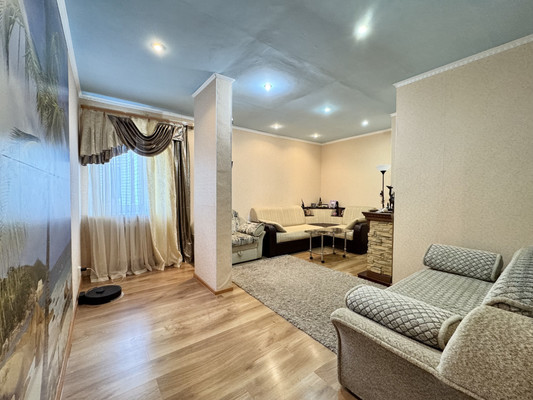 Продам двухкомнатную (2-комн.) квартиру, Станке Димитрова пр-кт, 67, Брянск г