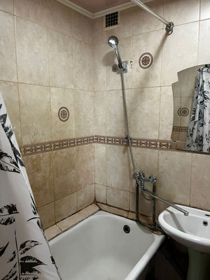 Продам двухкомнатную (2-комн.) квартиру, 11-я Парковая ул, 48к2, Москва г