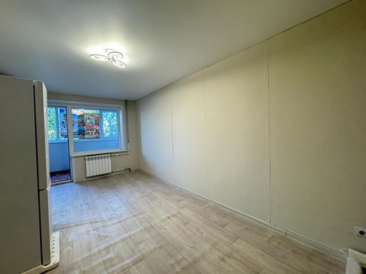 Продам двухкомнатную (2-комн.) квартиру, Авиационная ул, 34а, Астрахань г
