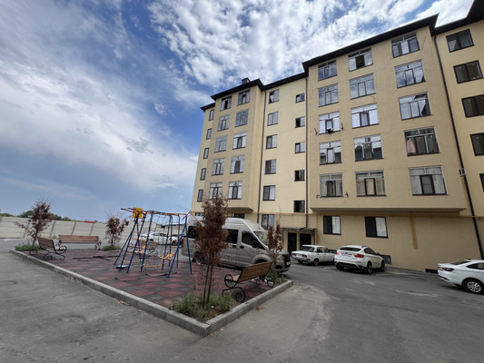 Продам двухкомнатную (2-комн.) квартиру, Мовсисяна ул, 23, Нальчик г