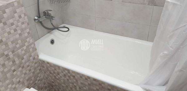 Продам однокомнатную (1-комн.) квартиру, Батайский проезд, 13, Москва г