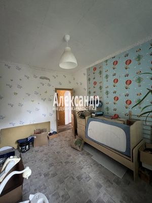 Продам трехкомнатную (3-комн.) квартиру, Кленовая ул, 10, Выборг г