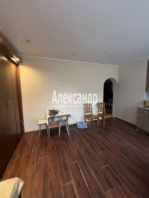 Продам трехкомнатную (3-комн.) квартиру, Кленовая ул, 10, Выборг г