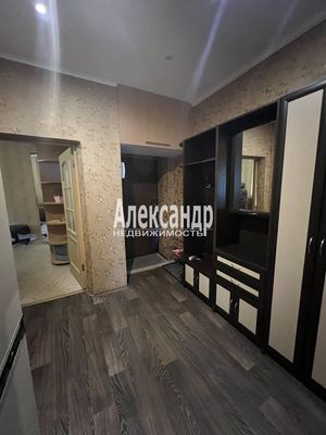 Продам трехкомнатную (3-комн.) квартиру, Кленовая ул, 10, Выборг г