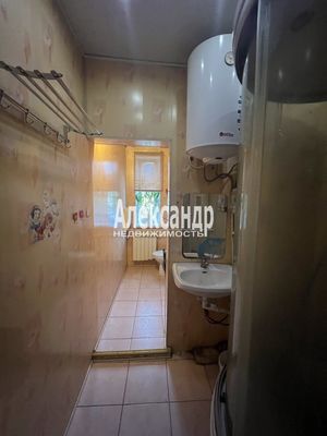 Продам трехкомнатную (3-комн.) квартиру, Кленовая ул, 10, Выборг г