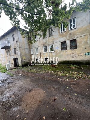 Продам трехкомнатную (3-комн.) квартиру, Кленовая ул, 10, Выборг г