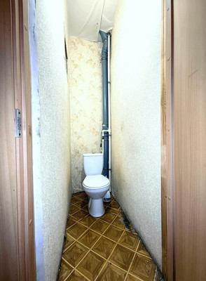 Продам комнату в 5-комн. квартире, Марата ул, 61А, Санкт-Петербург г