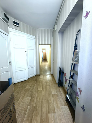 Продам комнату в 5-комн. квартире, Марата ул, 61А, Санкт-Петербург г