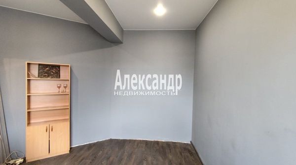 Продам комнату в 4-комн. квартире, Обводного канала наб, 121, Санкт-Петербург г