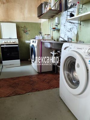 Продам комнату в 4-комн. квартире, Обводного канала наб, 121, Санкт-Петербург г
