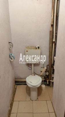 Продам комнату в 4-комн. квартире, Обводного канала наб, 121, Санкт-Петербург г