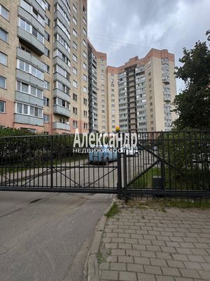 Продам двухкомнатную (2-комн.) квартиру, Оборонная ул, 2к2, Мурино п