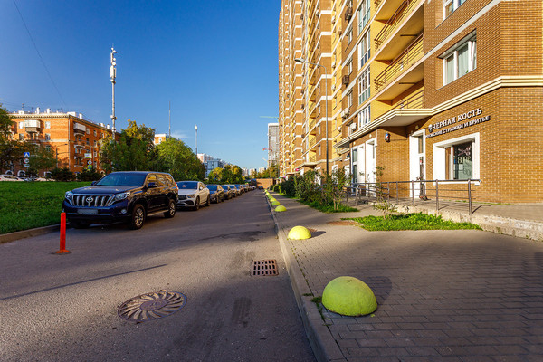 Продам однокомнатную (1-комн.) квартиру, Озёрная ул, 9, Москва г