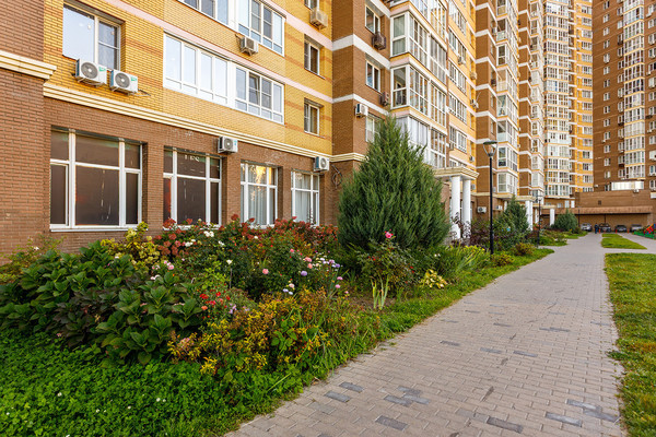 Продам однокомнатную (1-комн.) квартиру, Озёрная ул, 9, Москва г