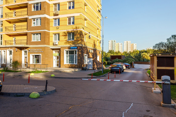 Продам однокомнатную (1-комн.) квартиру, Озёрная ул, 9, Москва г