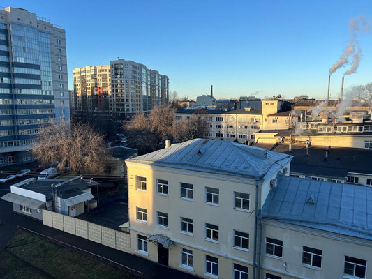 Продам комнату в 19-комн. квартире, Смоленская ул, 31/20А, Санкт-Петербург г