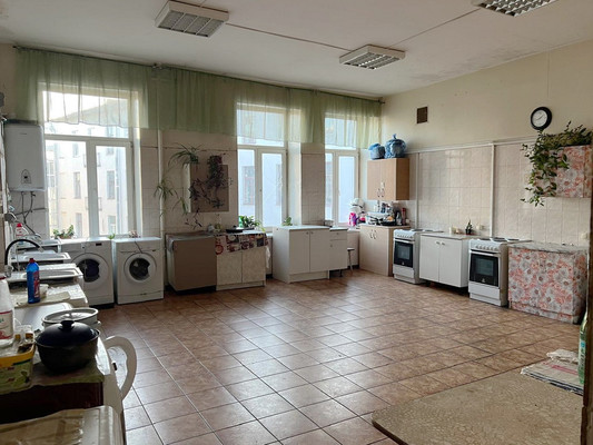 Продам комнату в 19-комн. квартире, Смоленская ул, 31/20А, Санкт-Петербург г