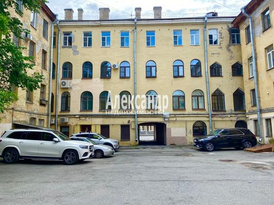 Продам трехкомнатную (3-комн.) квартиру, Ждановская наб, 7, Санкт-Петербург г