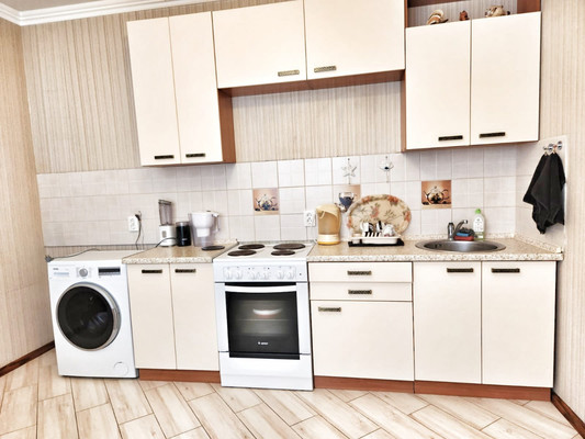 Продам двухкомнатную (2-комн.) квартиру, Восточно-Кругликовская ул, 30, Краснодар г