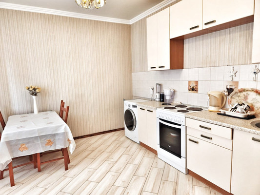Продам двухкомнатную (2-комн.) квартиру, Восточно-Кругликовская ул, 30, Краснодар г