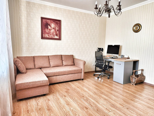 Продам двухкомнатную (2-комн.) квартиру, Восточно-Кругликовская ул, 30, Краснодар г