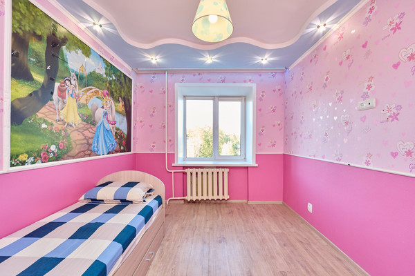 Продам трехкомнатную (3-комн.) квартиру, Ветлужская ул, 60, Пермь г