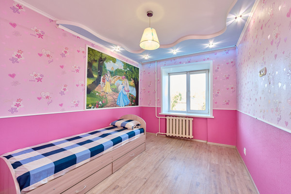 Продам трехкомнатную (3-комн.) квартиру, Ветлужская ул, 60, Пермь г