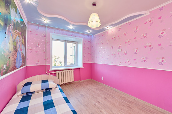 Продам трехкомнатную (3-комн.) квартиру, Ветлужская ул, 60, Пермь г