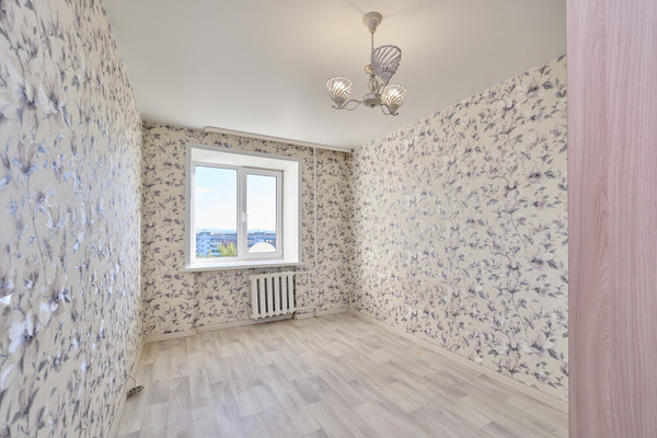 Продам трехкомнатную (3-комн.) квартиру, Ветлужская ул, 60, Пермь г