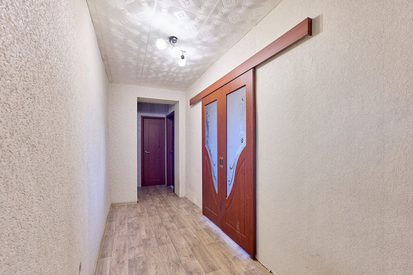 Продам трехкомнатную (3-комн.) квартиру, Ветлужская ул, 60, Пермь г