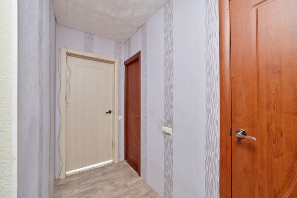 Продам трехкомнатную (3-комн.) квартиру, Ветлужская ул, 60, Пермь г
