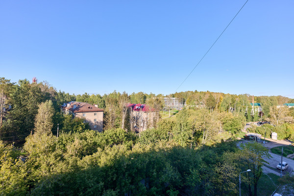 Продам трехкомнатную (3-комн.) квартиру, Ветлужская ул, 60, Пермь г