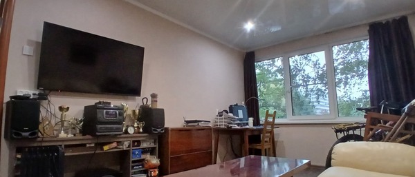 Продам трехкомнатную (3-комн.) квартиру, Серебристый б-р, 34к1, Санкт-Петербург г