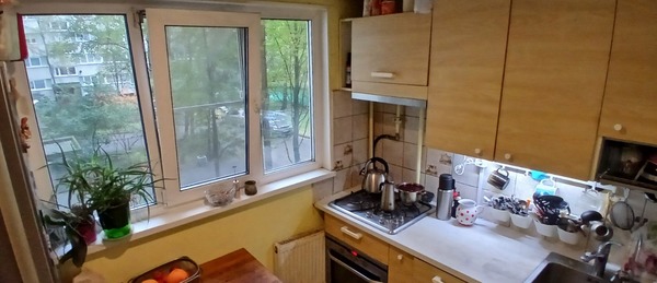 Продам трехкомнатную (3-комн.) квартиру, Серебристый б-р, 34к1, Санкт-Петербург г