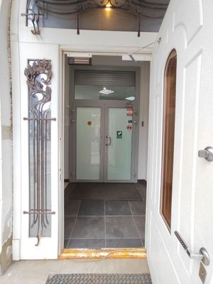 Сдам торговое помещение 170 м2, Гусятников пер, 13/3, Москва г